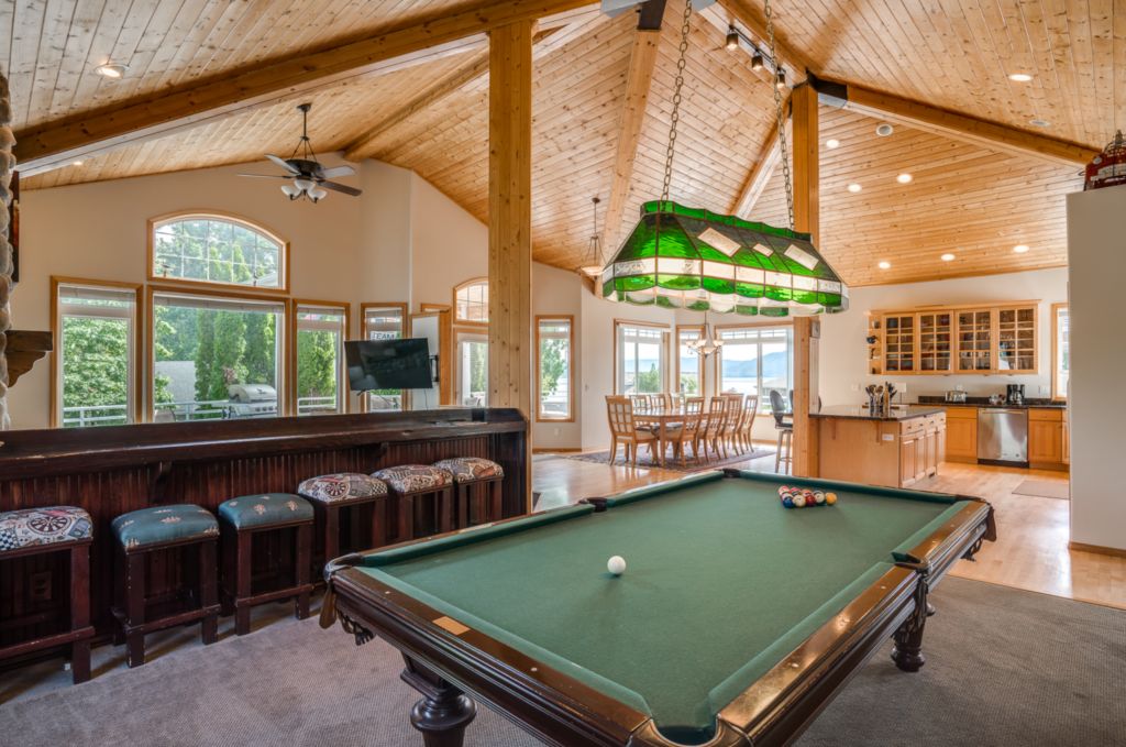 Quirky pool table property